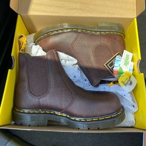 NEW Dr. Marten Chelsea Work Boots 🥾